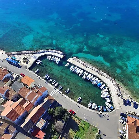 Family-friendly With Swimming Pool - Diklo, - 16493 * Zadar