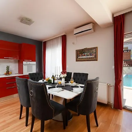 Family-friendly With Swimming Pool - Diklo, - 16493 아파트 자다르
