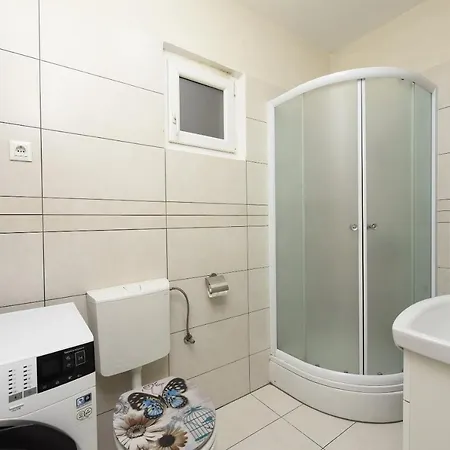 Family-friendly With Swimming Pool - Diklo, - 16493 公寓 *