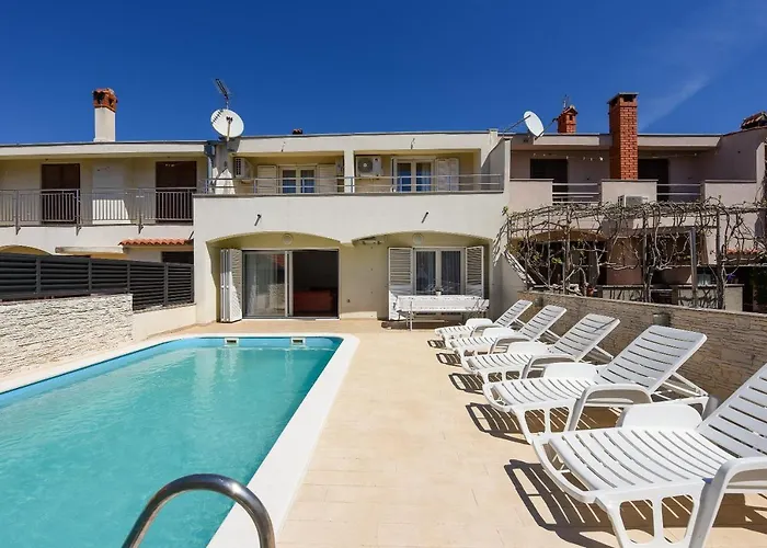 Lägenhet Family-friendly With Swimming Pool - Diklo, - 16493