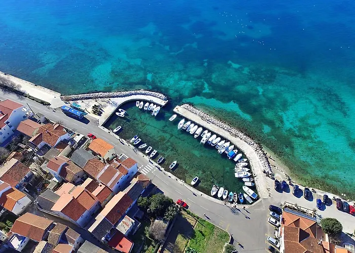 Family-friendly With Swimming Pool - Diklo, - 16493 * Zadar
